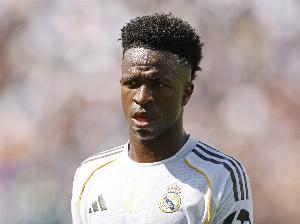 4次过人仅1次成功+射门1次,每体:维尼修斯低迷表现遭遇主场嘘声